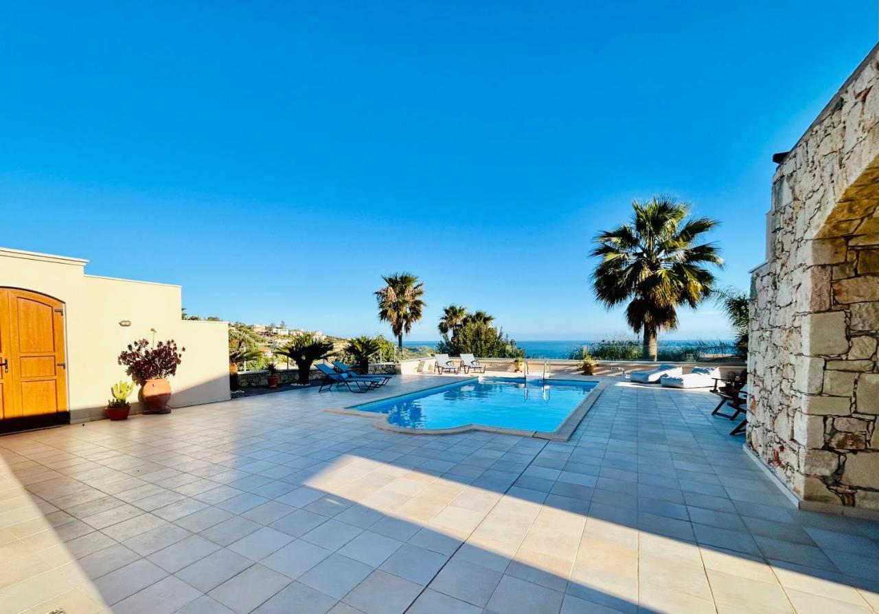 Villa Kiki's Seaview *