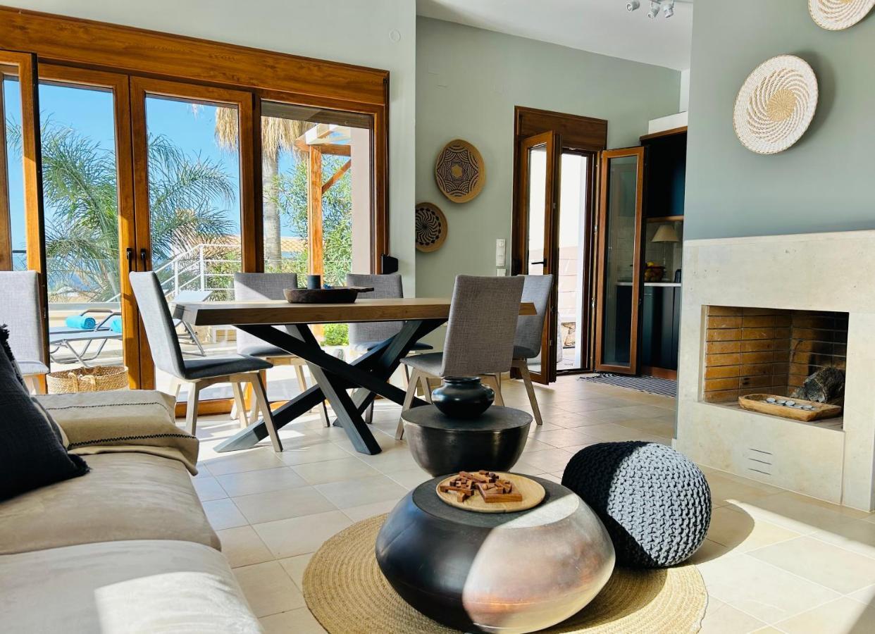 Kiki's Seaview