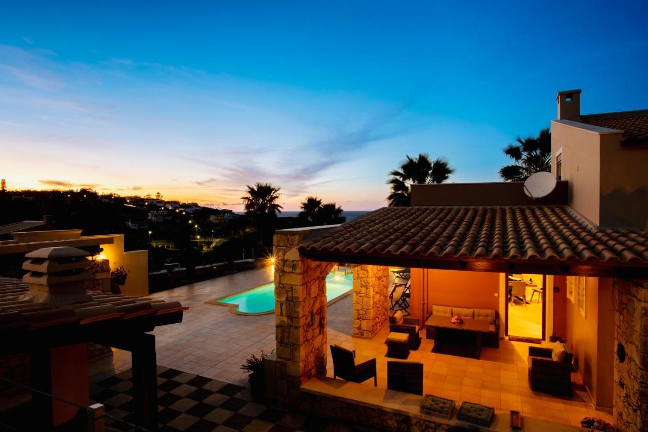 Kiki's Seaview Villa