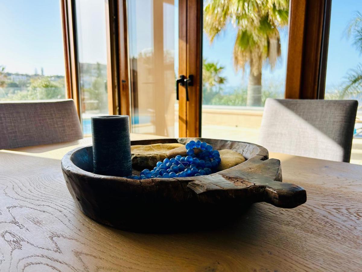 Kiki's Seaview