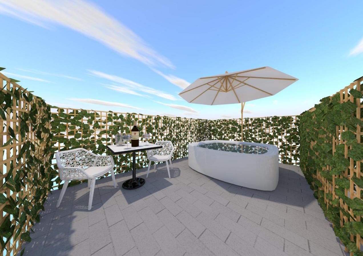 32 Old Town Guest house 2*