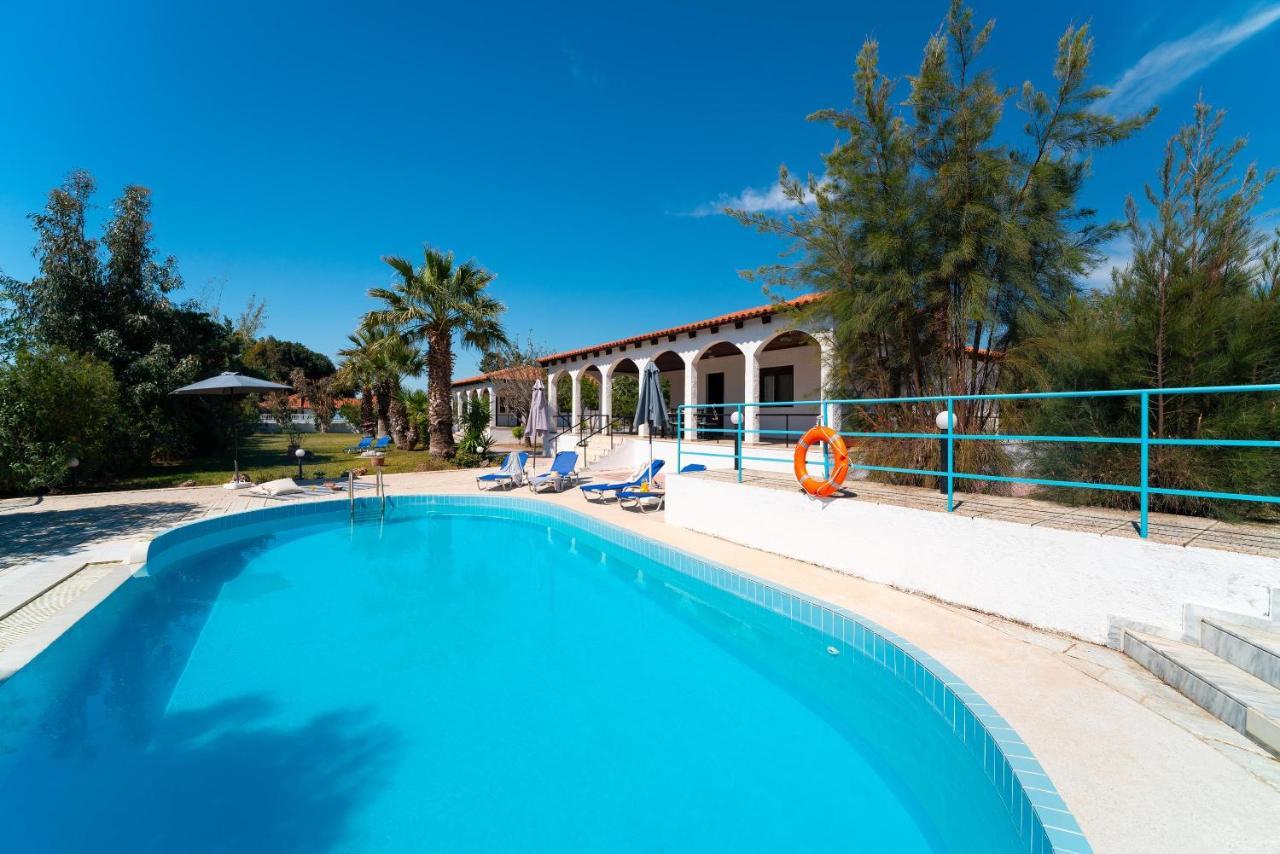 Mina Villa Gennadi