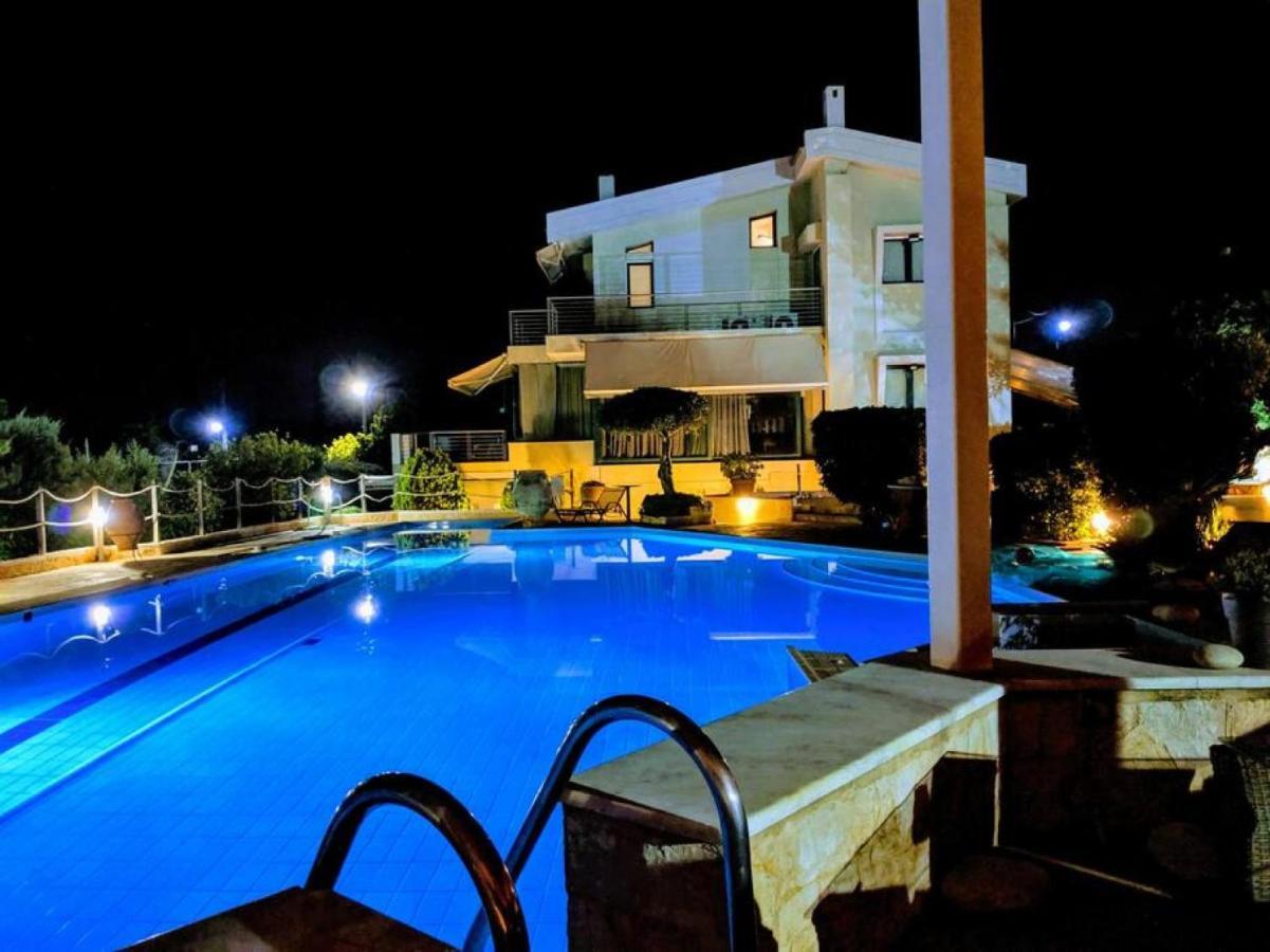 Summer Lagonissi Villa *