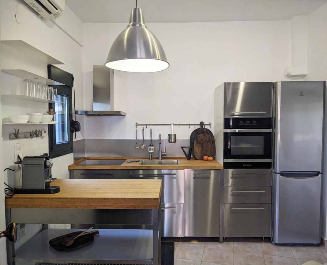 Blue House 30m From The With Sea View Nikiti (Sithonia)