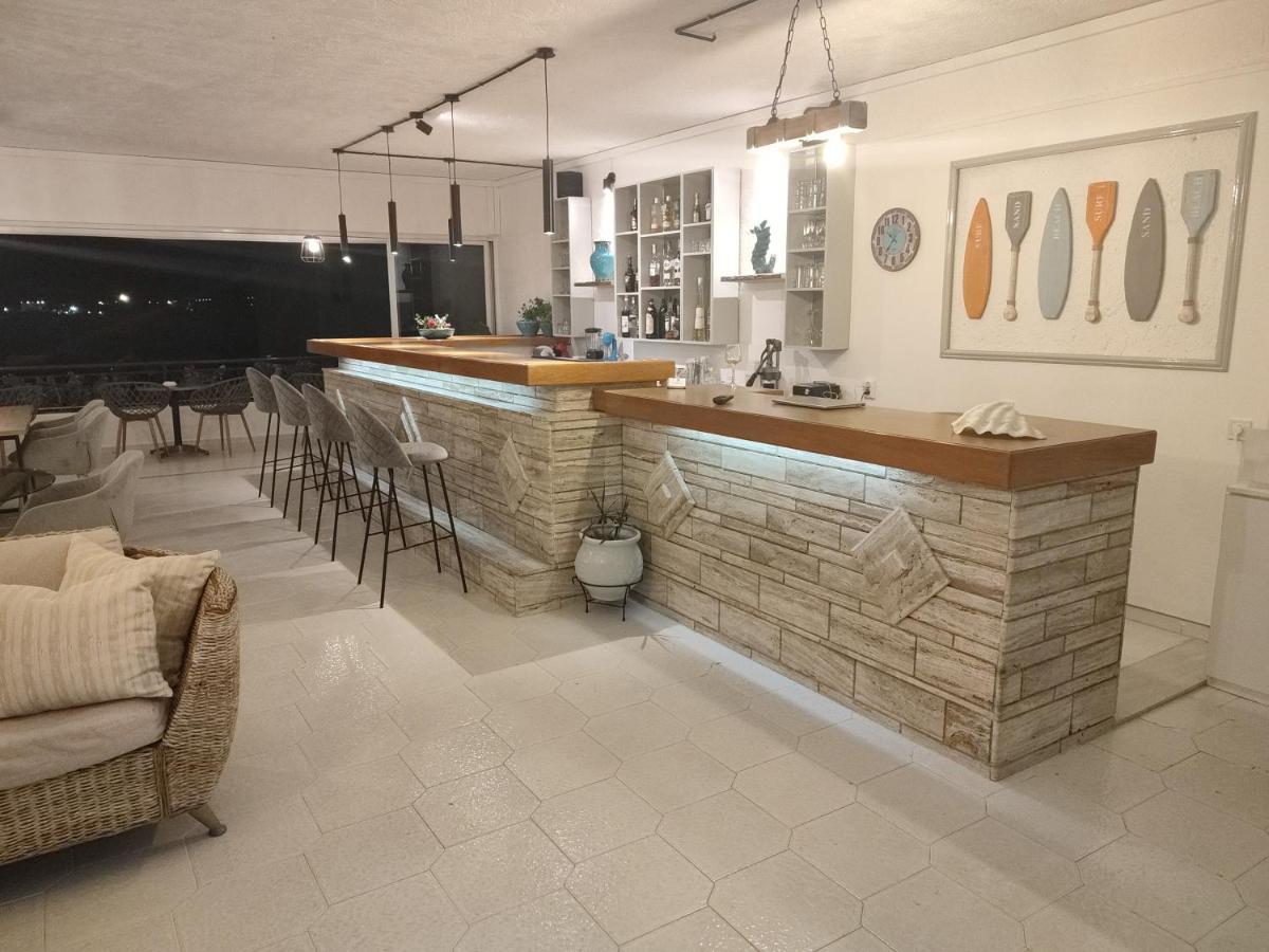 Christiana Aparthotel Gennadi