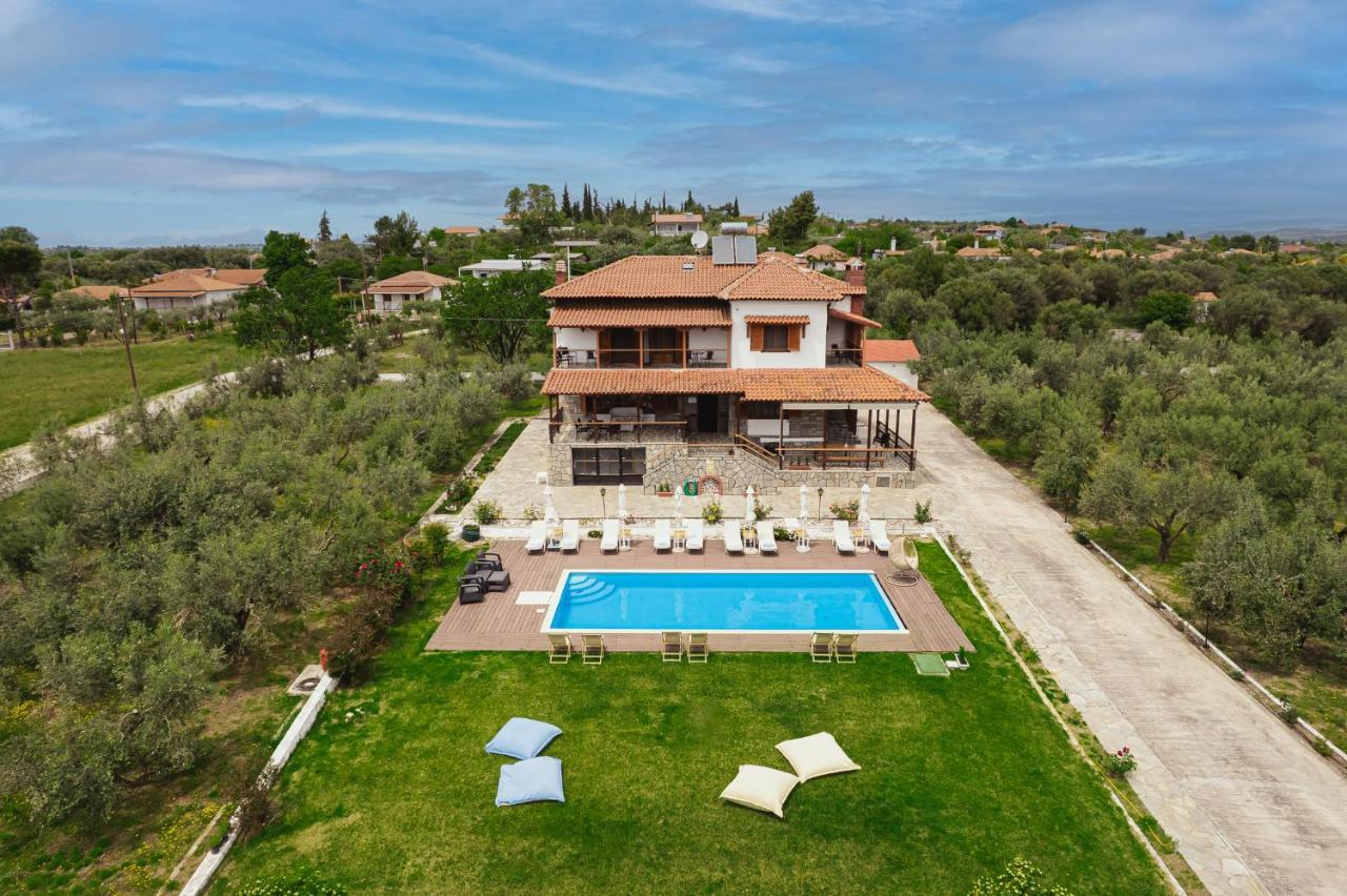 Guest house Kalisun Pool House By Georgalas
