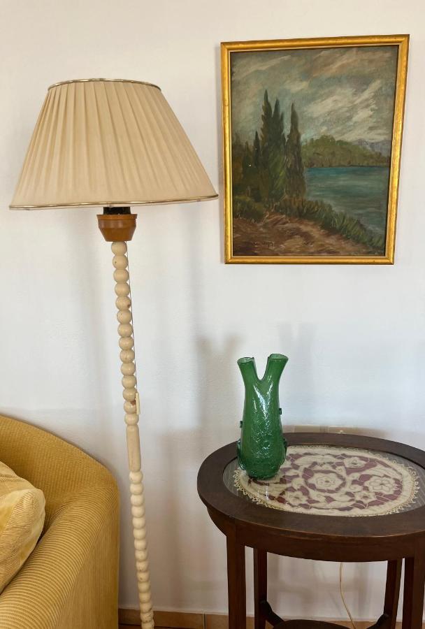 Vintage Lover's Getaway Andiparos