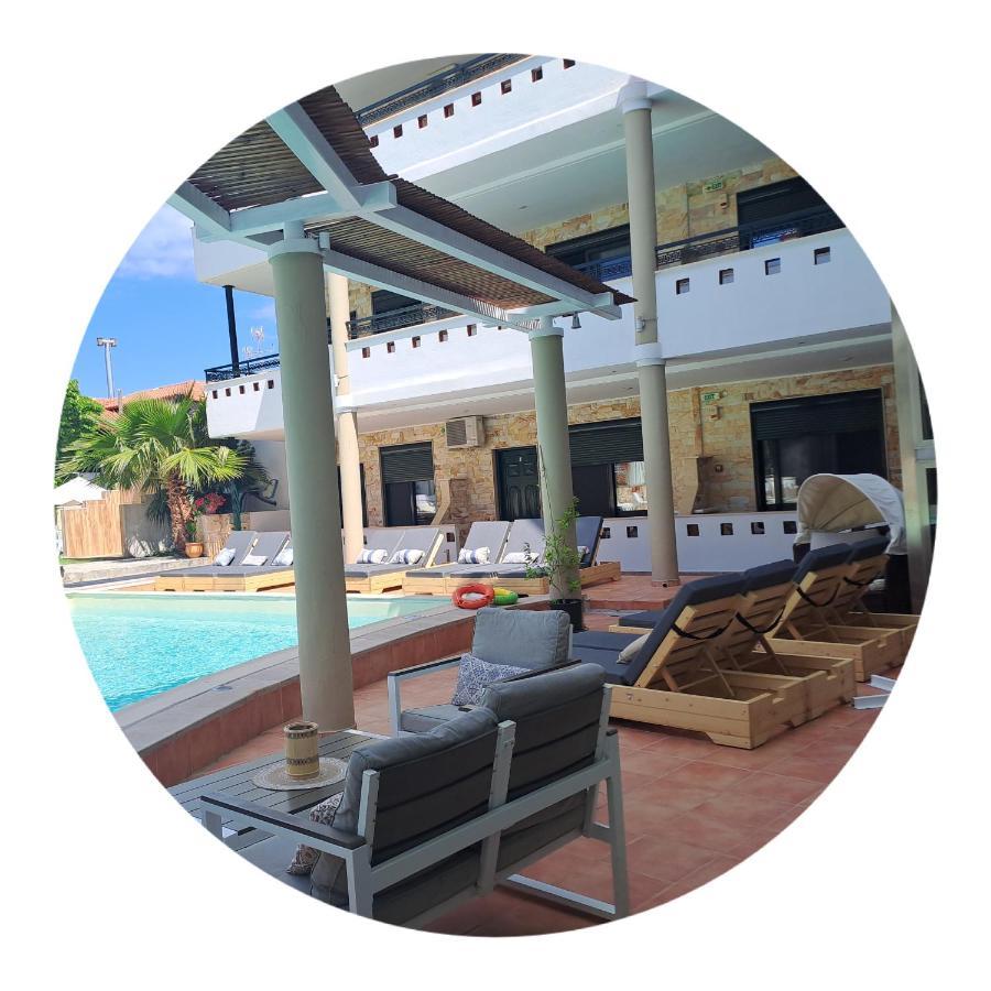 Philoxenia & Hotel