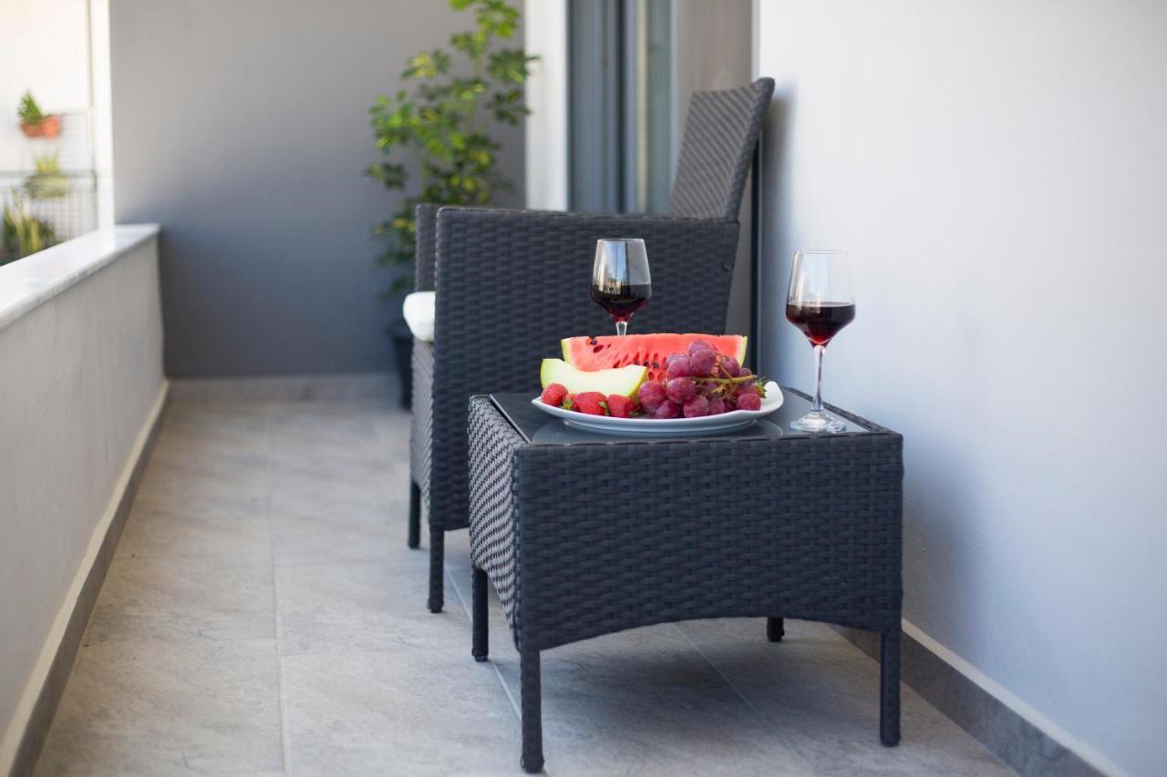 Anthi Apartment *
