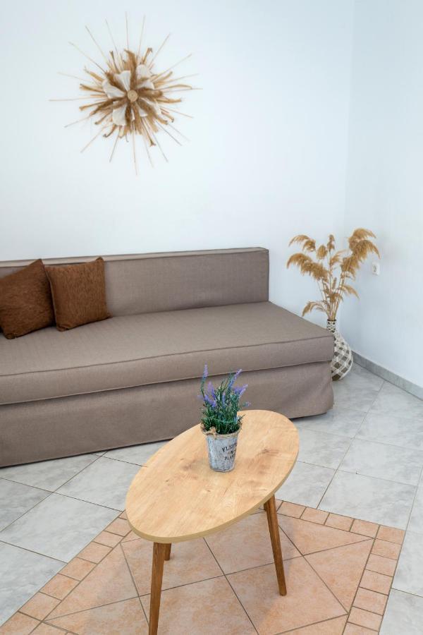 Apartment Studios Suzanna Potos
