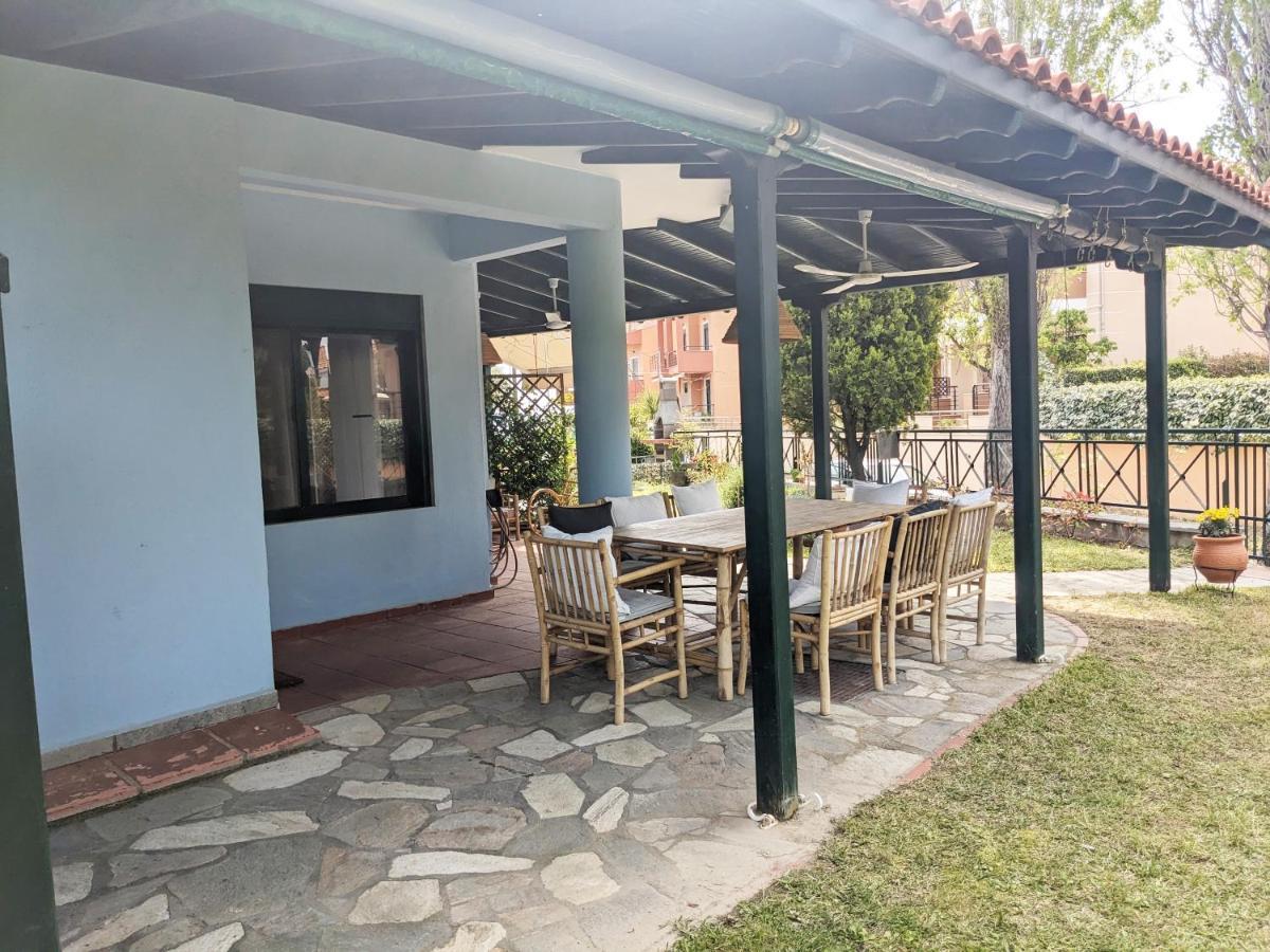 Blue House 30m From The With Sea View *