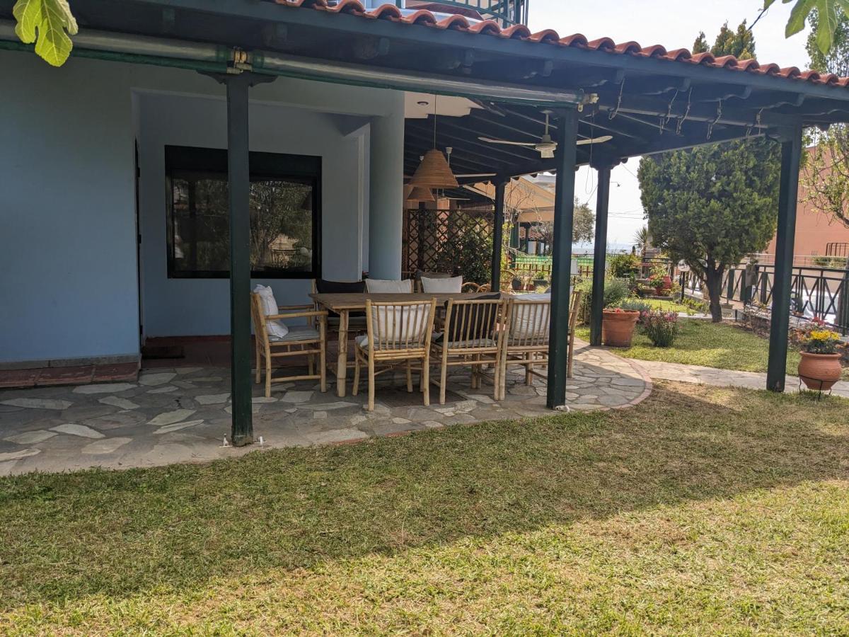 Holiday home Blue House 30m From The With Sea View Nikiti (Sithonia)