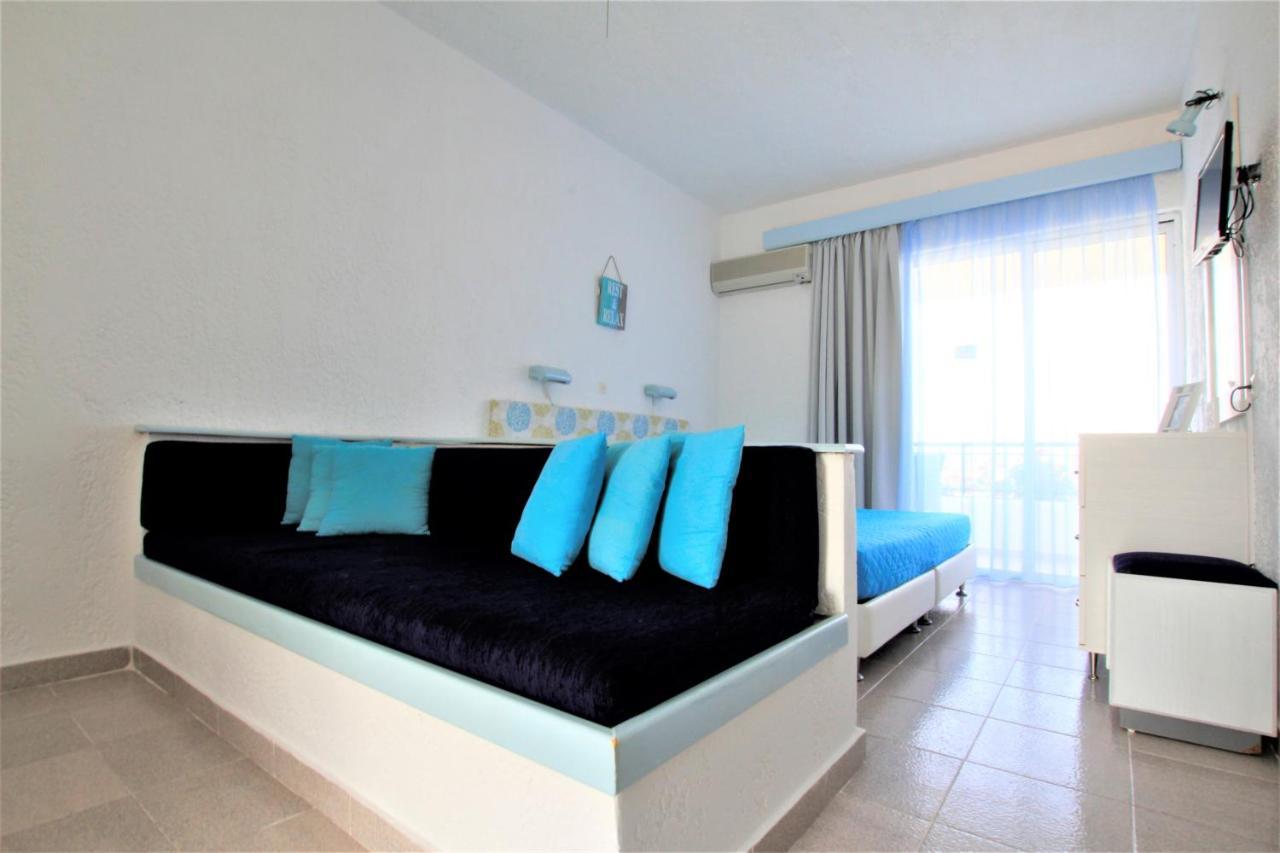 Aparthotel Christiana Gennadi