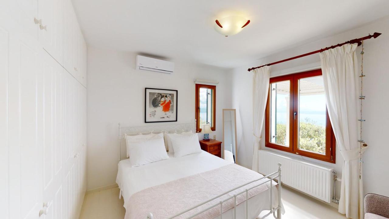Apartment Zeitouni Nisaki (Corfu)