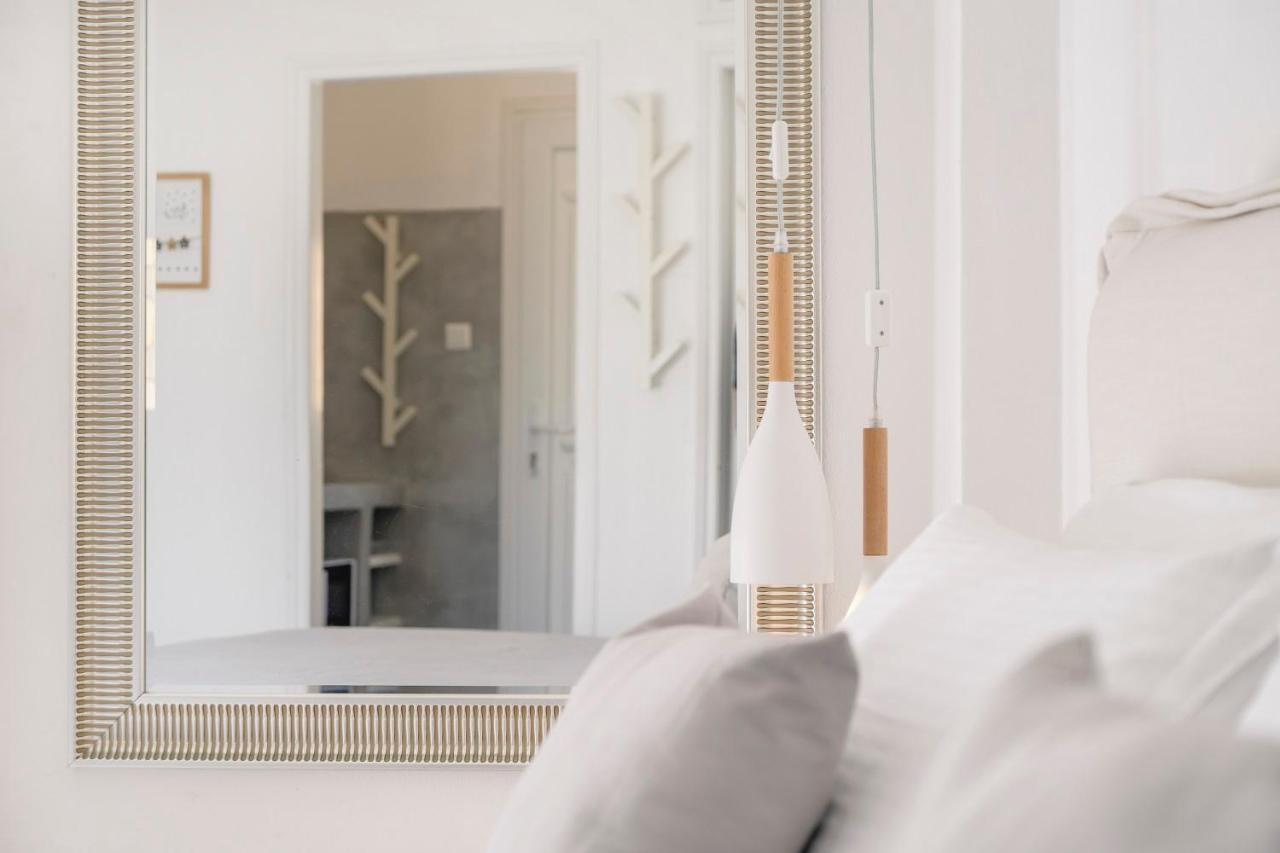 Afluencia Complex No 4,5,6 * Naousa (Paros)