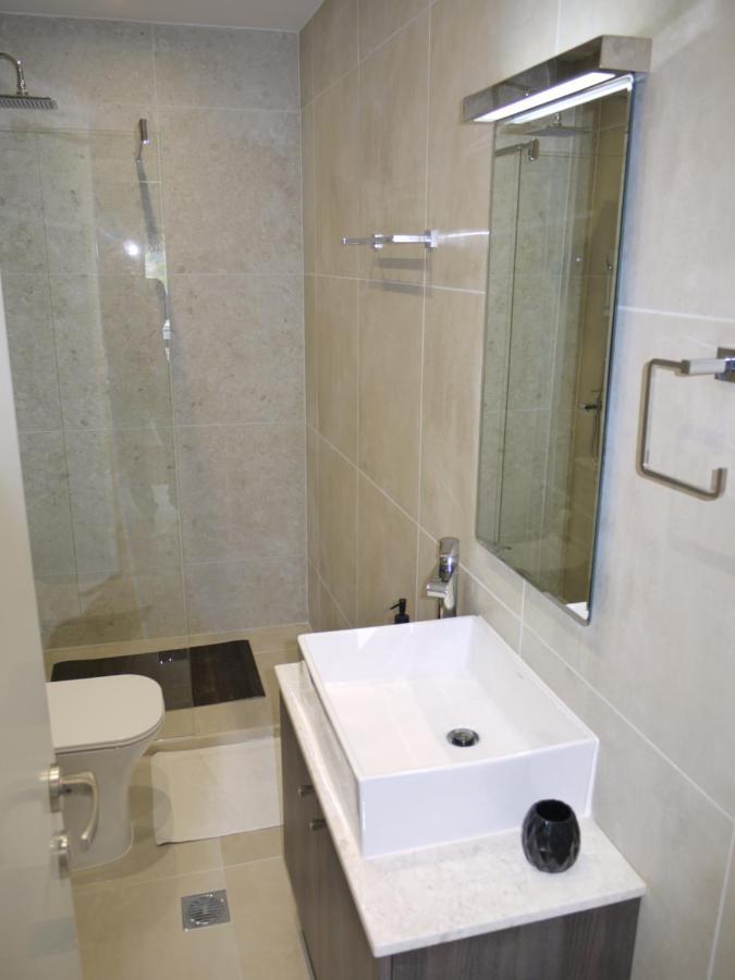 Helios Luxury With Rooftop Jacuzzi