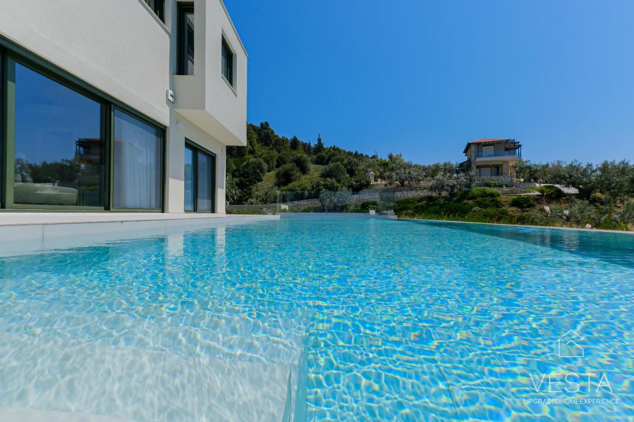 Olive Grove - With Private Pool And Garden Nikiti (Sithonia)