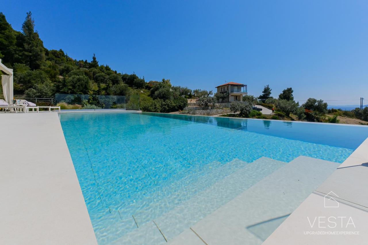 Olive Grove - With Private Pool And Garden Nikiti (Sithonia)
