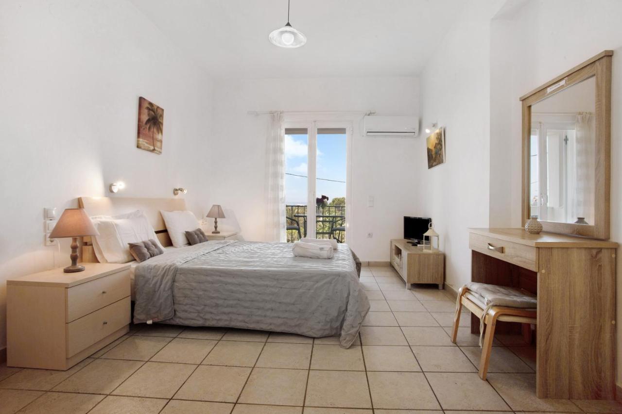 Yiannis 5 Apartment *