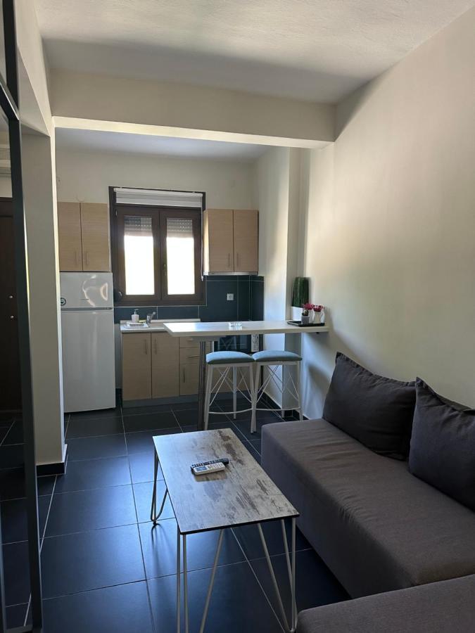 Zinozis Apartment