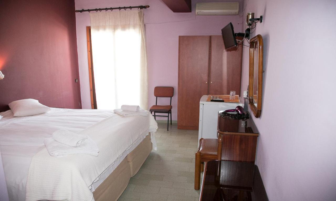 Petania & Aparthotel 3*