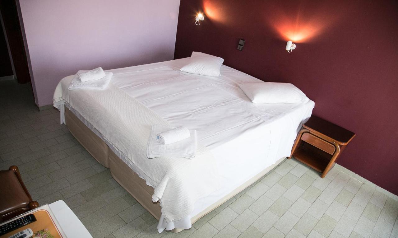 Aparthotel Petania &