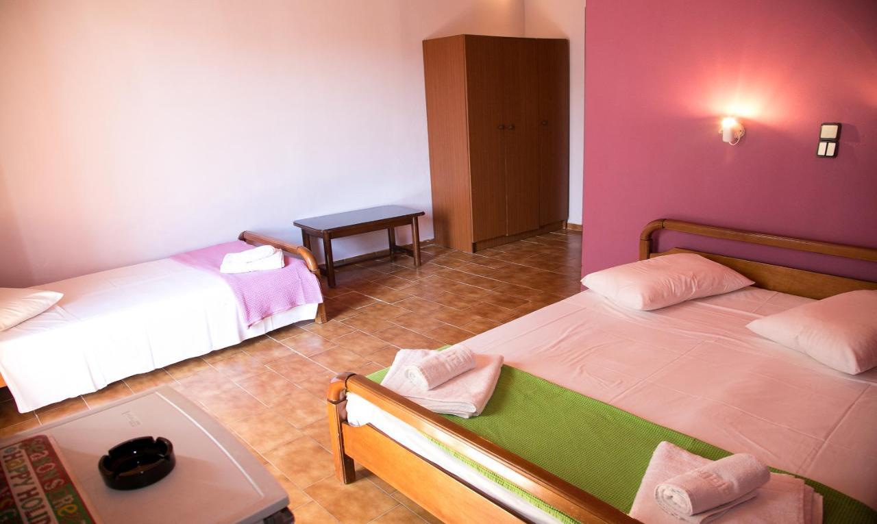 Petania & Aparthotel 3*