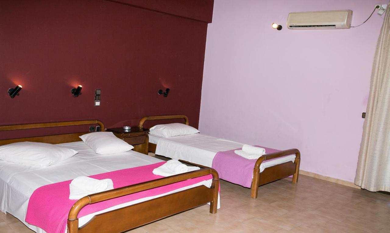 Aparthotel Petania &