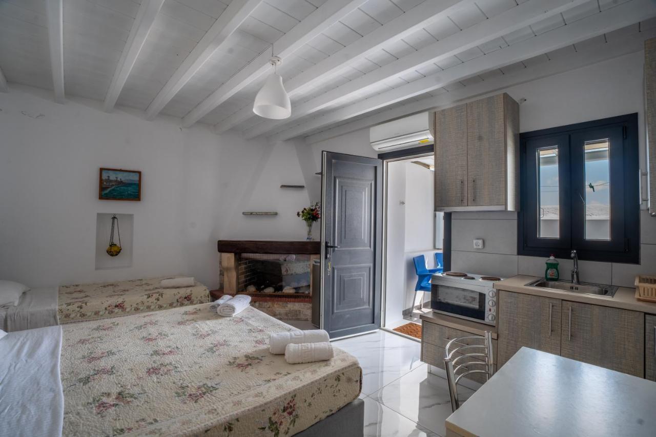 Liana Studios Apartment *