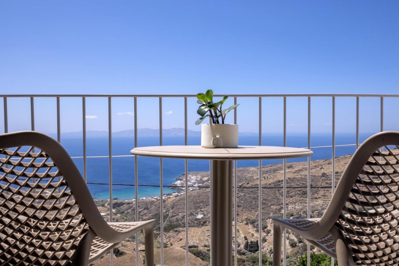 Living Theros Luxury Hotel 3*