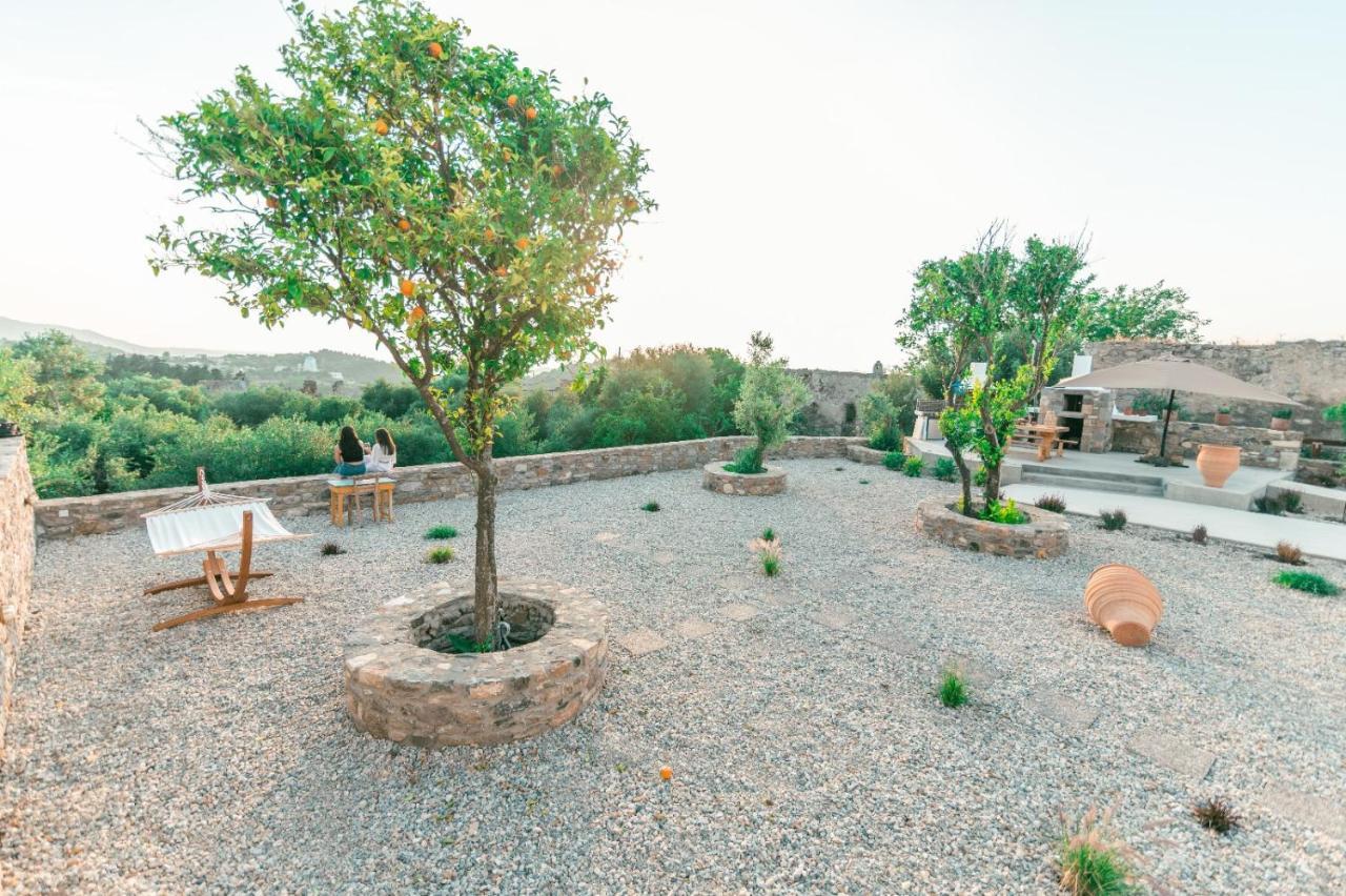 Historica Villa Asfendiou