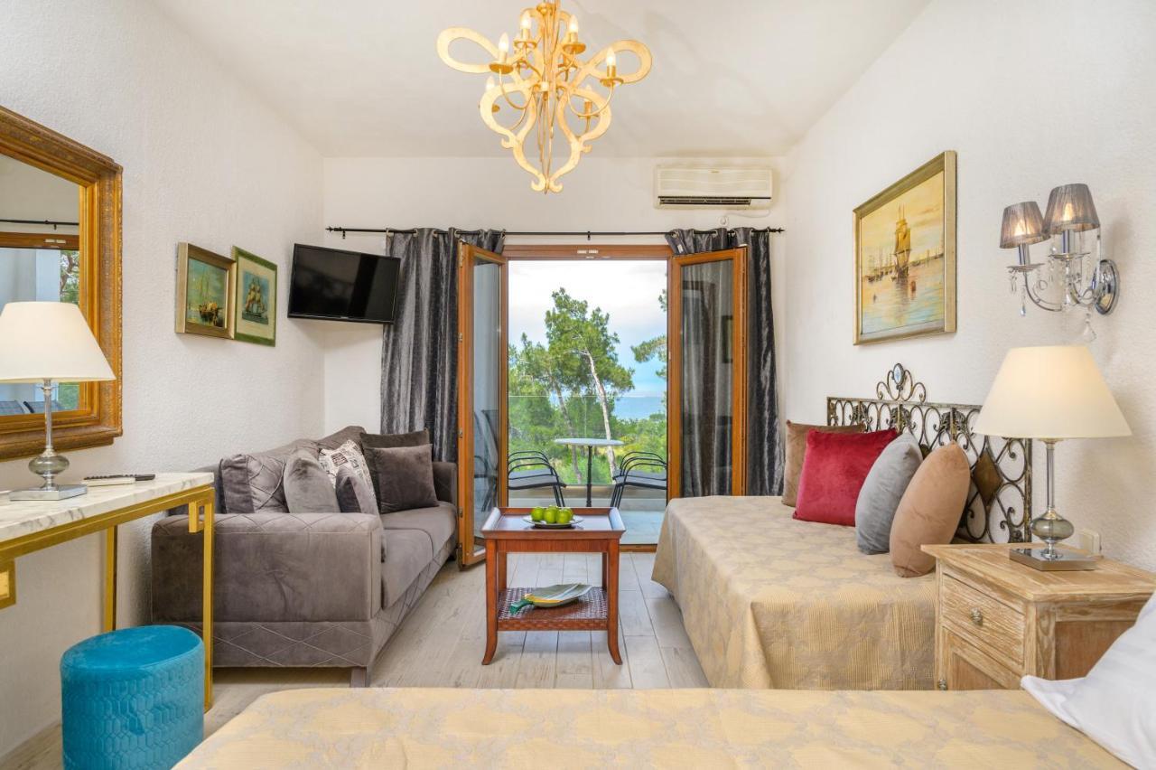 Hotel Leandros Nea Roda