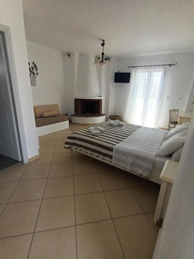 Theofanis 3* Agia Anna (Naxos)
