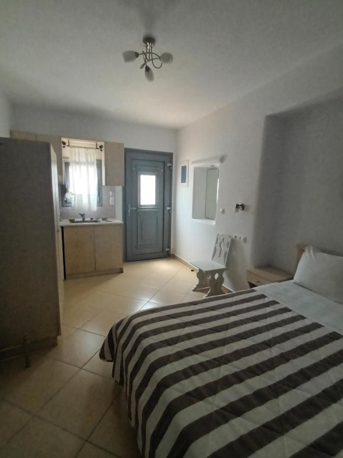 Theofanis Hotel 3*