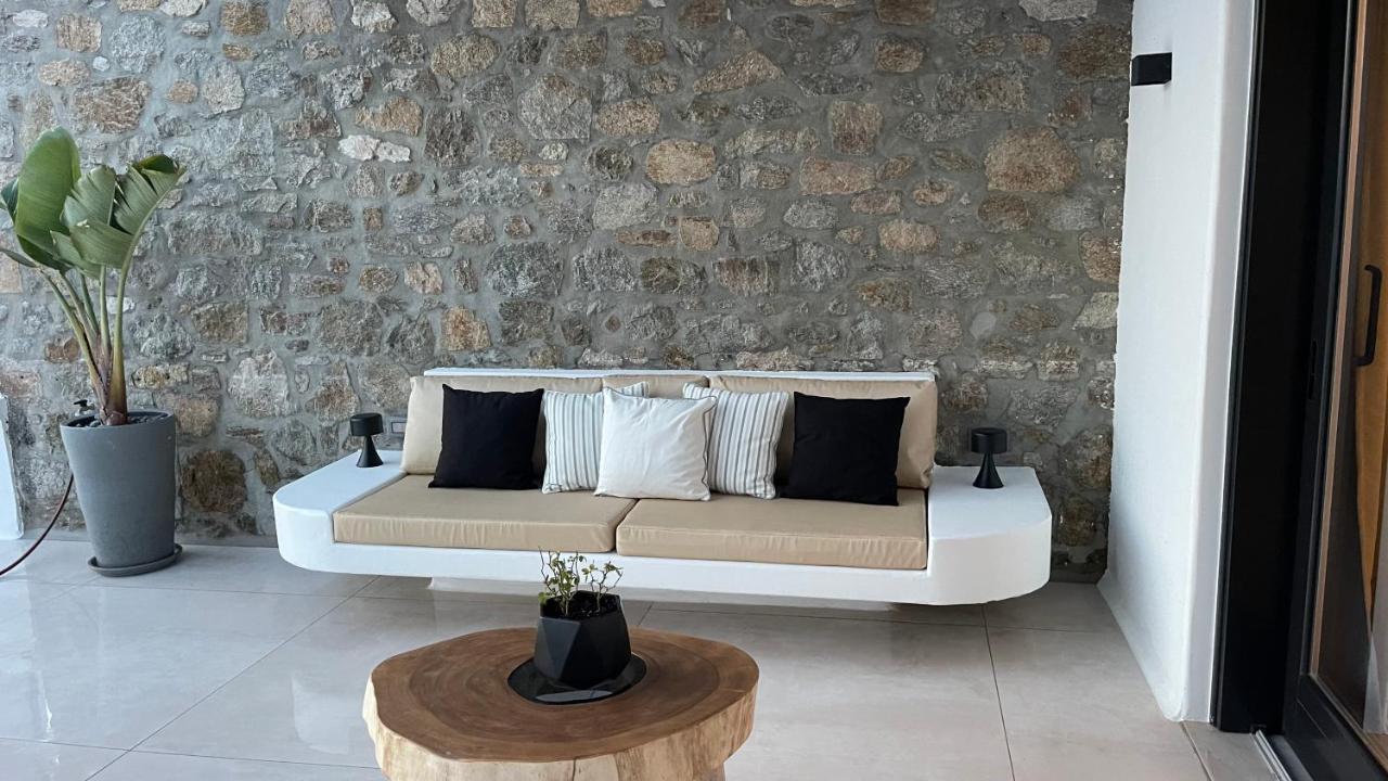 Mykonos Villa, Luxe Escape With Private Pool * Klouvas