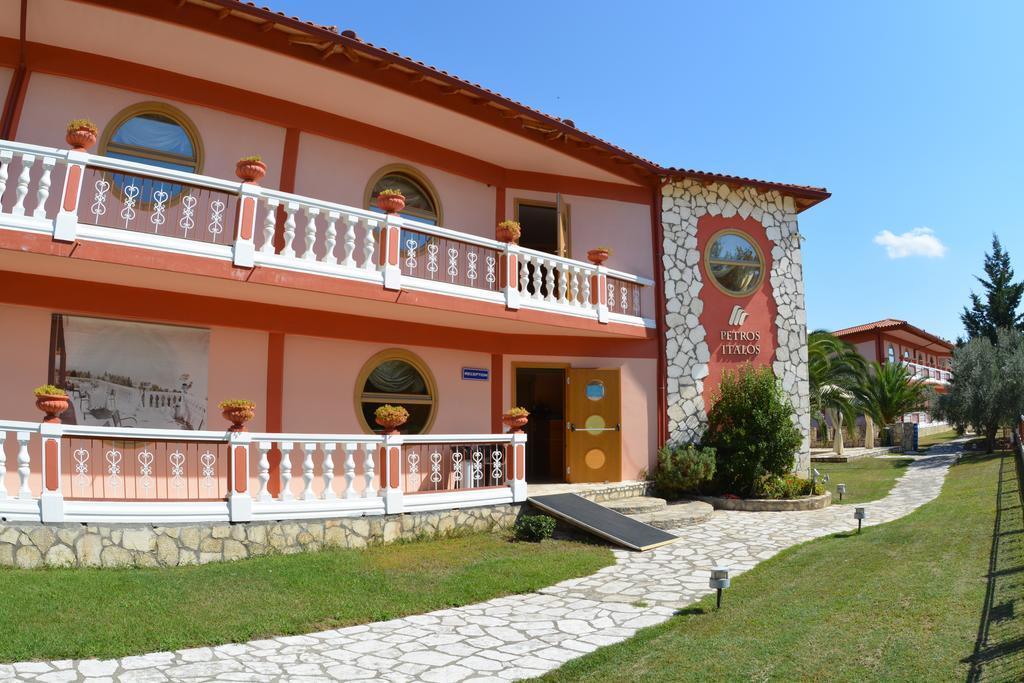 Apartment Petros Italos Neos Marmaras