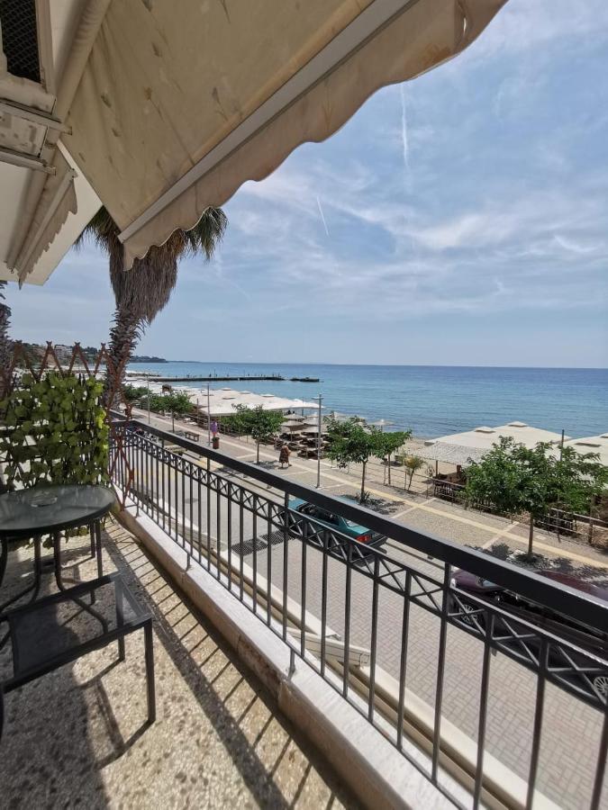 Greekhome Seaside Apartment *