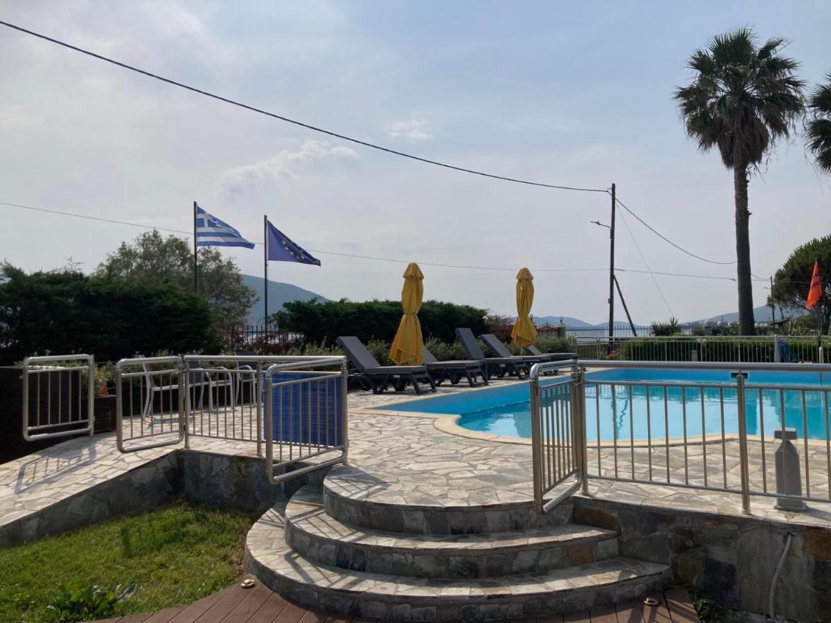 Ariadnes Holiday Ii Apartment