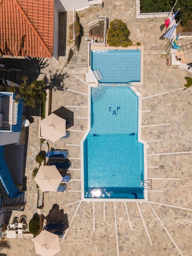 Belvedere Village 3*
