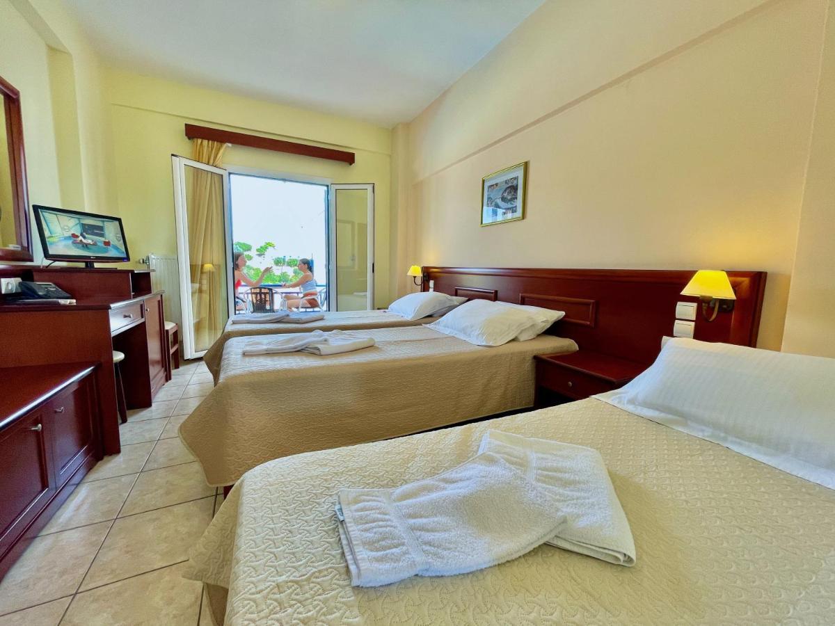 Venardos Hotel
