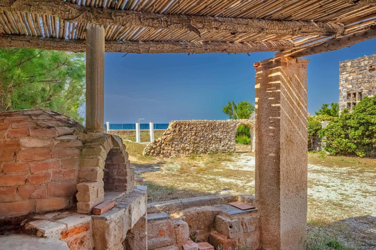 Platanias Beachfront Elsa-90m To Main Square Villa