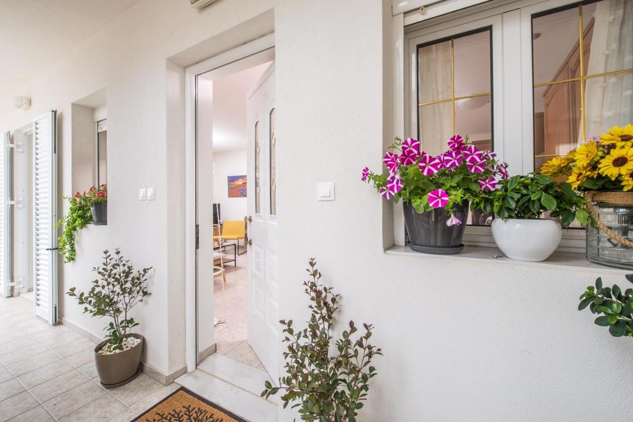 Ergina Home, Cozy 2 Bedroom Apartment