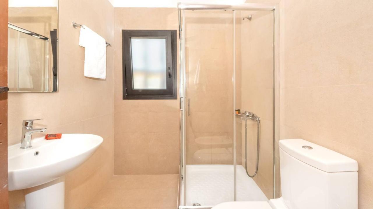 Platanias Beachfront Elsa-90m To Main Square Villa *