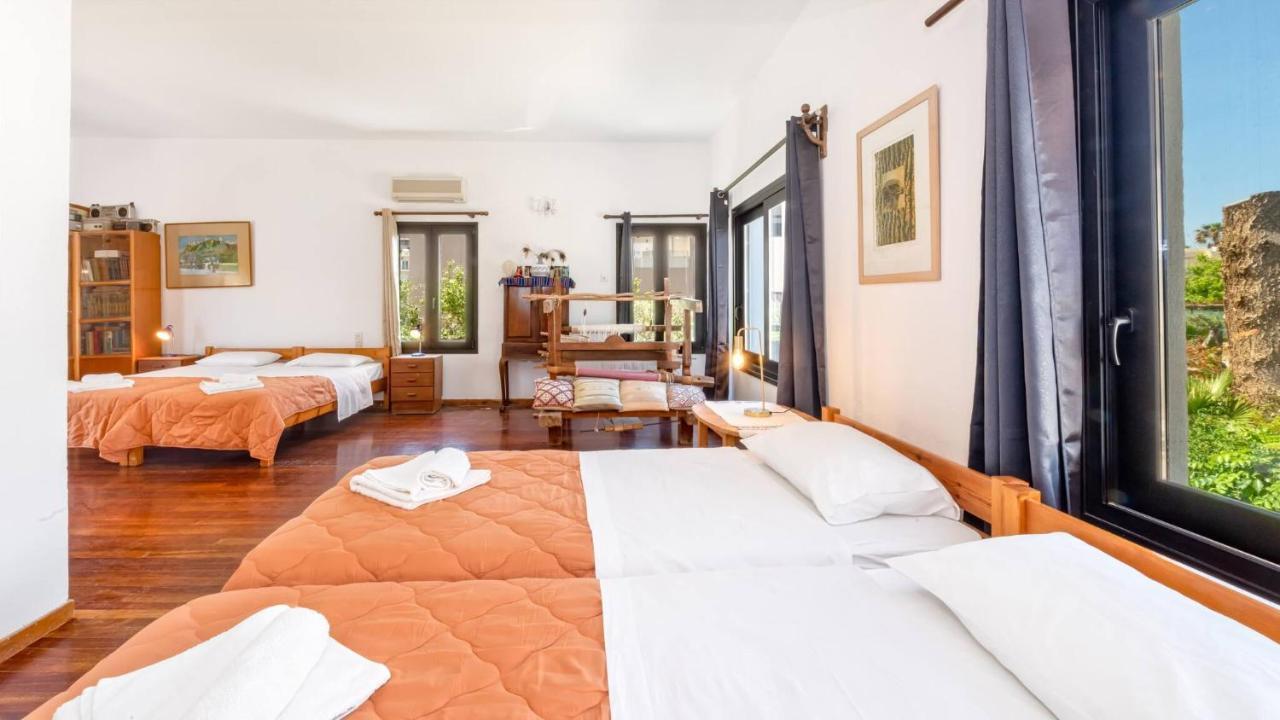 Platanias Beachfront Elsa-90m To Main Square * Platanias (Crete)
