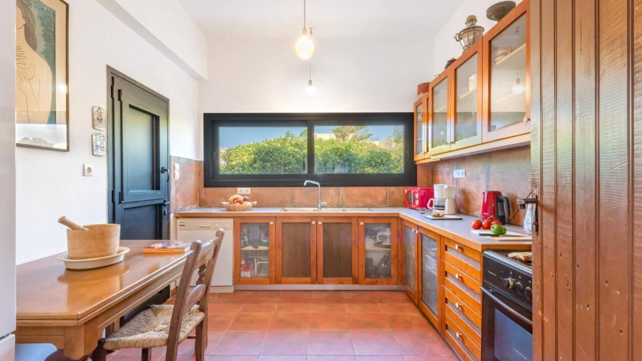 Platanias Beachfront Elsa-90m To Main Square Villa *