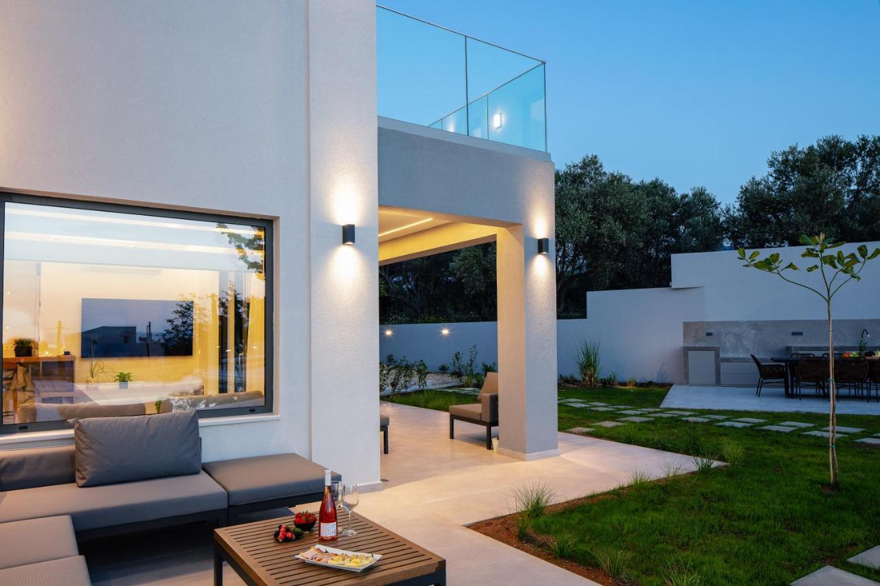 Profilia Villa *