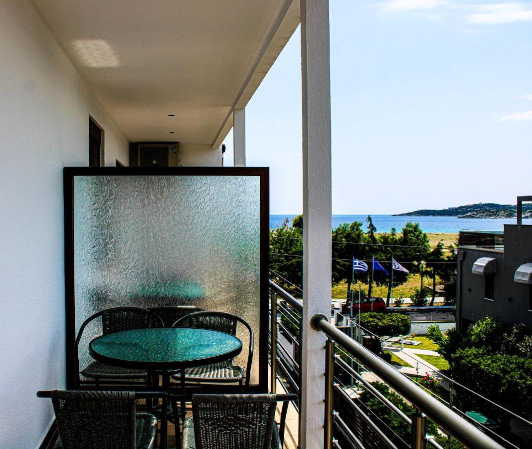 Theano Apartment