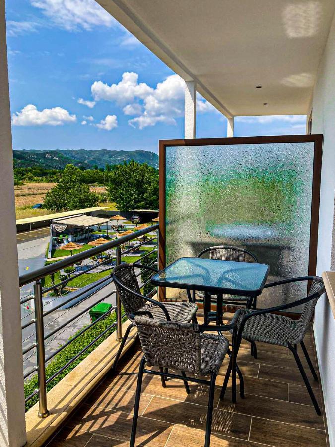Theano Apartment