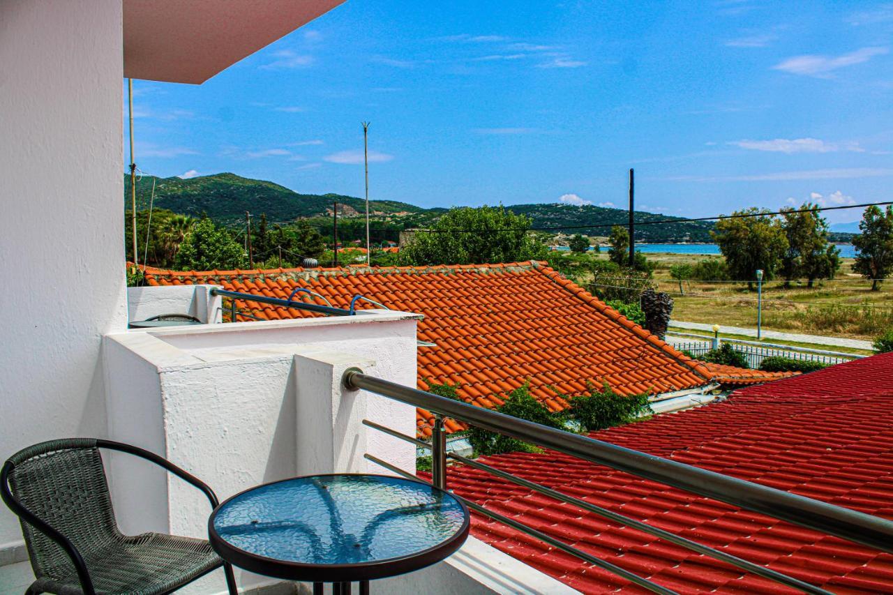 Theano Apartment *