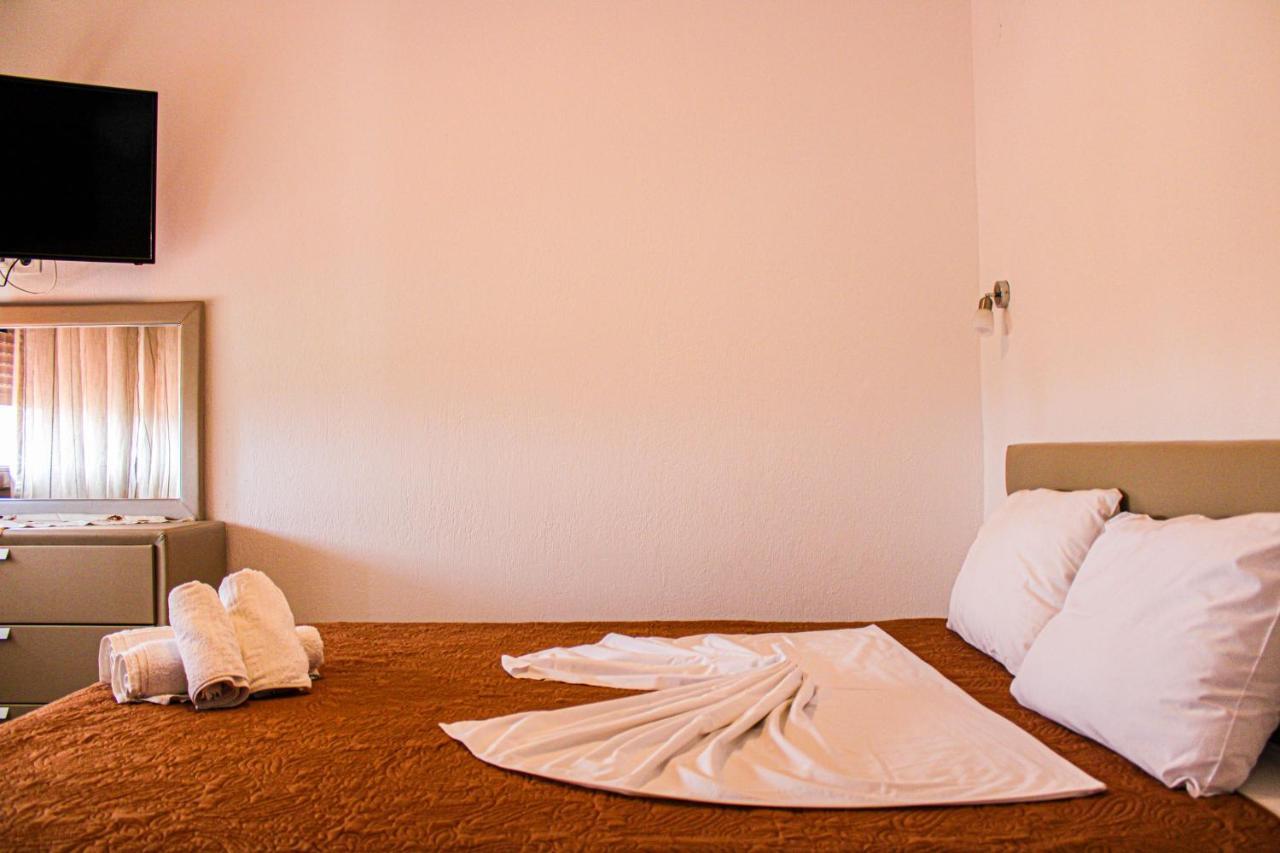 Theano Apartment *